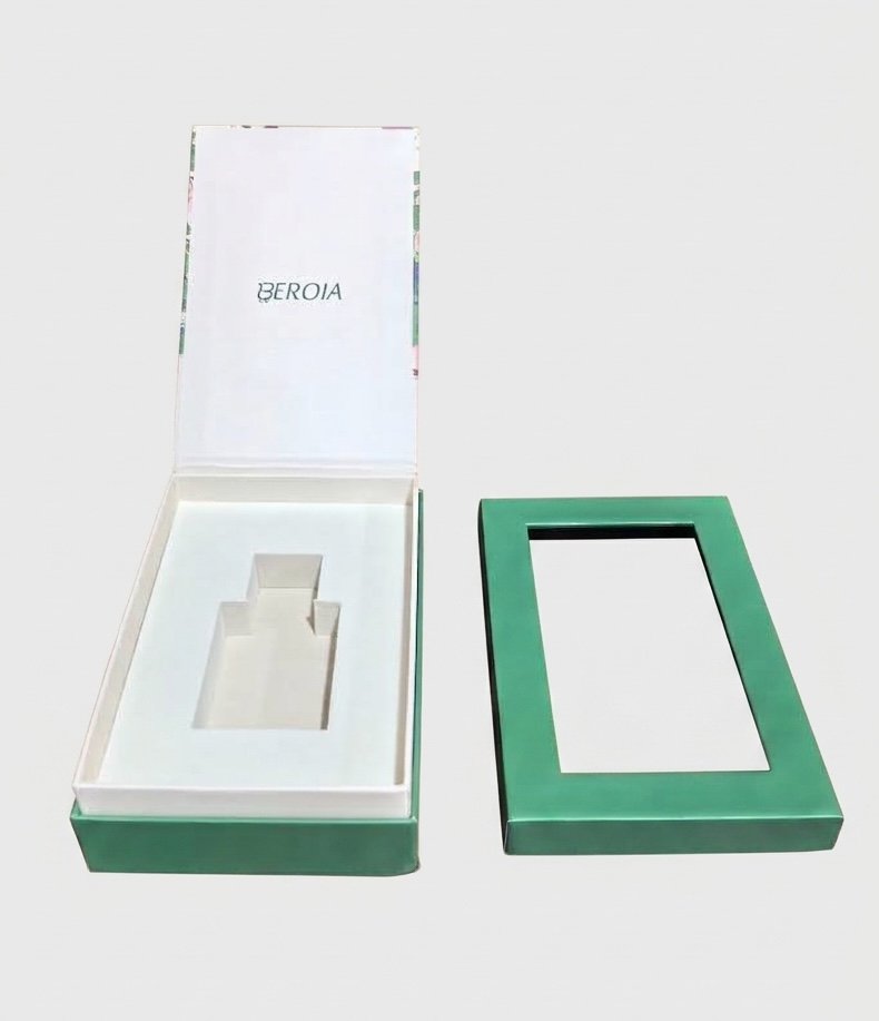 <div data-oe-version="1.2">Size and internal piece can be customized to fit your product</div>