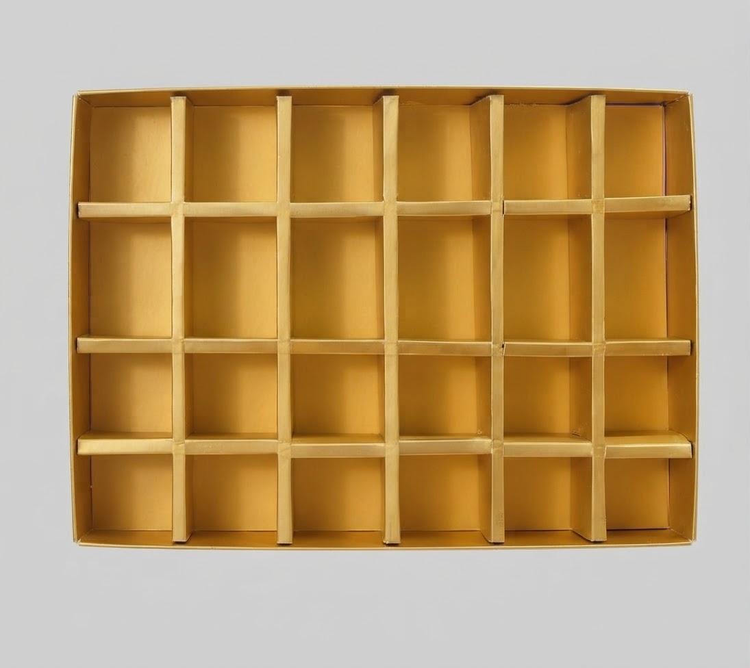 <div data-oe-version="1.2">Size and internal piece can be customized to fit your product&nbsp;</div>