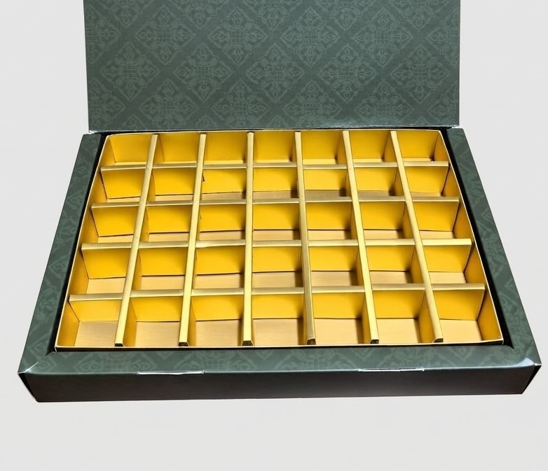 <div data-oe-version="1.2">Size and internal piece can be customized to fit your product </div><div><br></div>